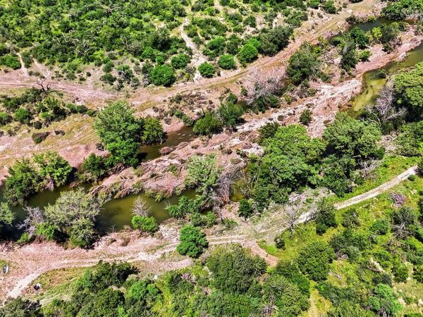 2194 S Ranch Rd 187, Sabinal, TX 78881