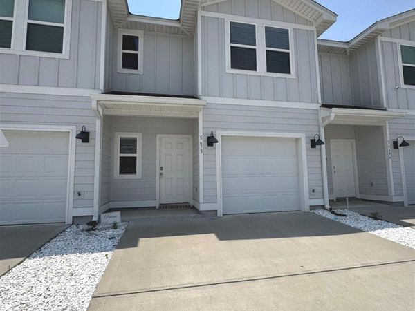 5673 Stellarjay St, Gulf Breeze, FL 32563
