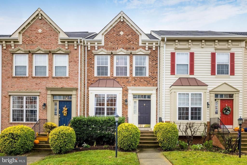575 Edmonton Terrace Ne, Leesburg, VA 20176 Main Photo