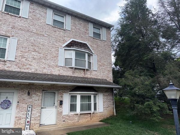 146 VILLAGE DRIVE , BOYERTOWN, PA 19512