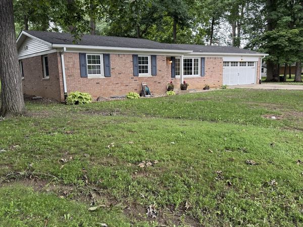 216 Oakwood, Williamsport, IN 47993