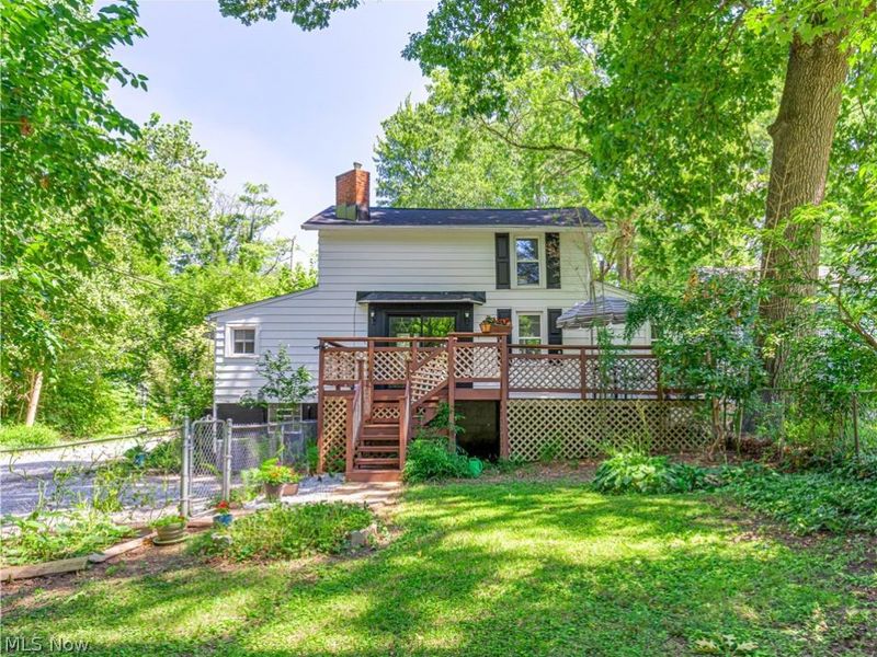 260 E Pace Avenue, Akron, OH 44319 Photo 2