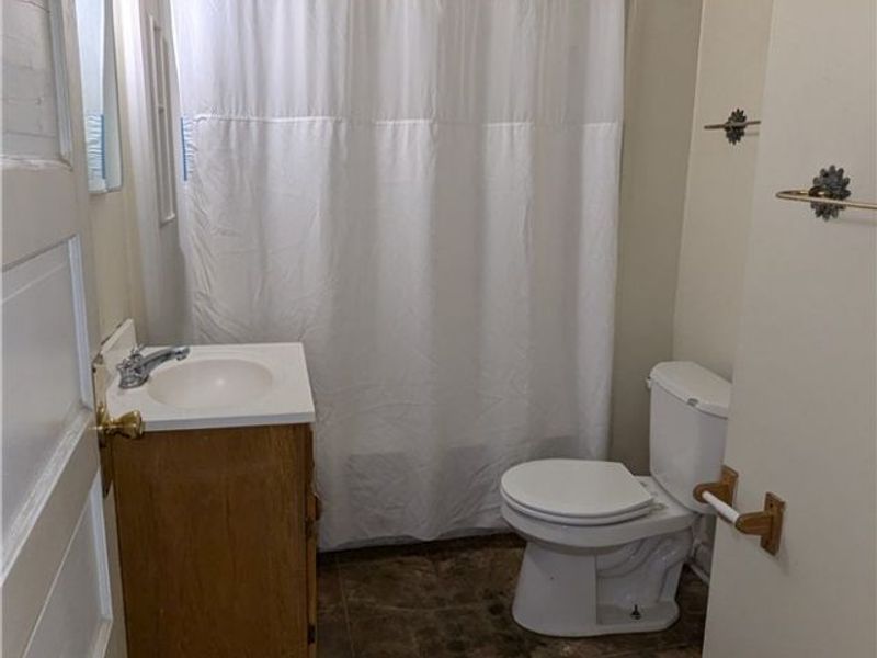 826 Michigan, Youngstown, OH 44505 Photo 11