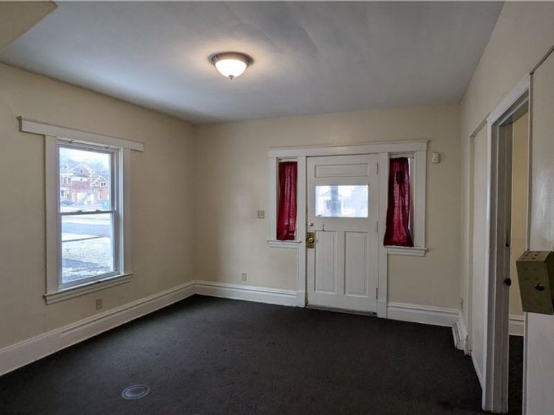 826 Michigan, Youngstown, OH 44505 Photo 17