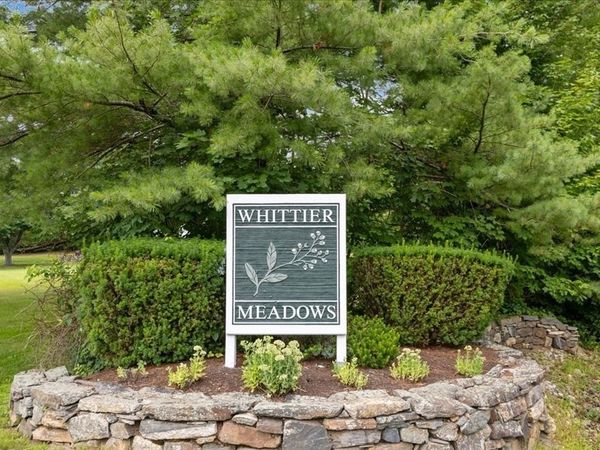 25 Whittier Meadows Dr, Unit 25, Amesbury, MA 01913