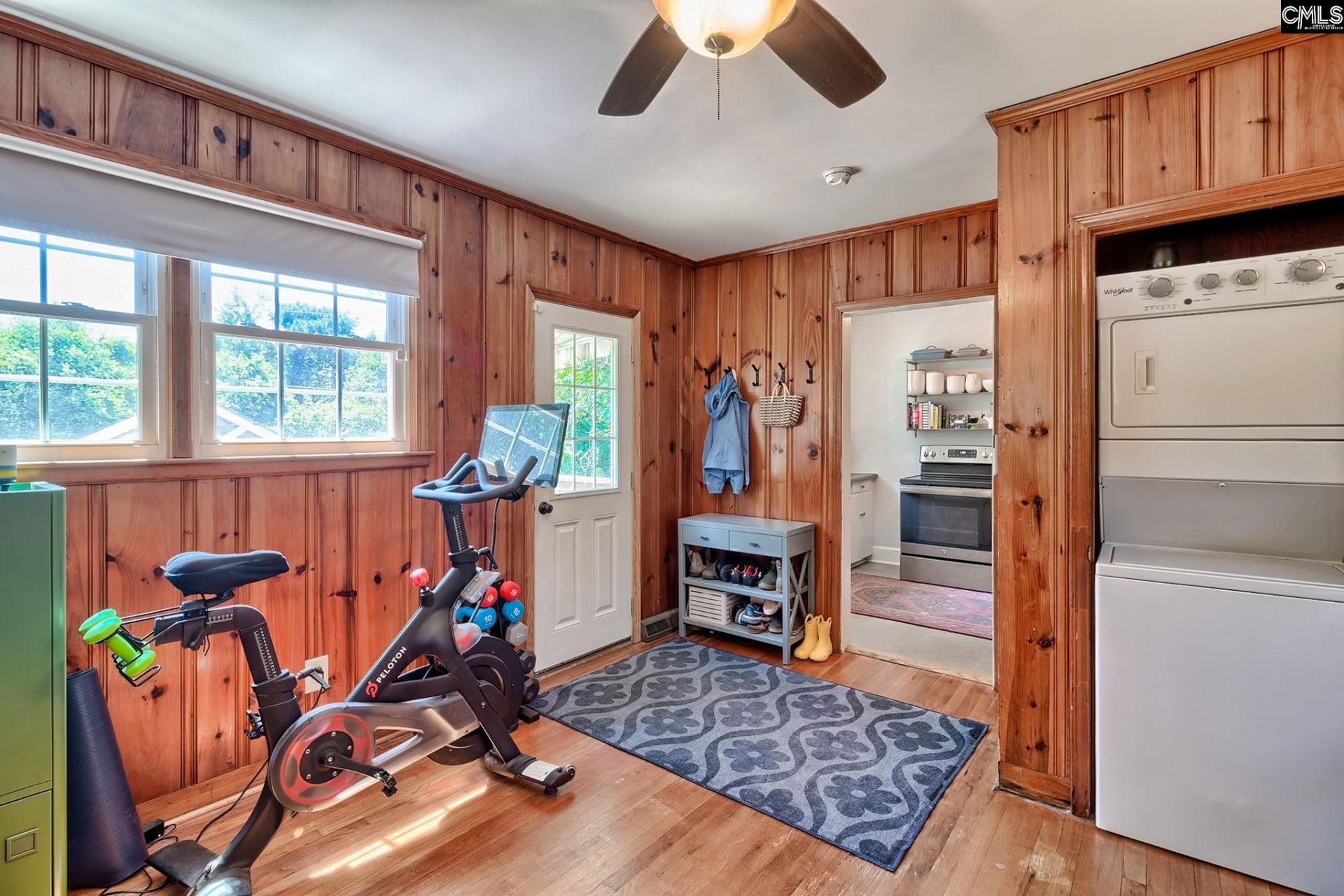 2800 Lincoln Street Photo 28