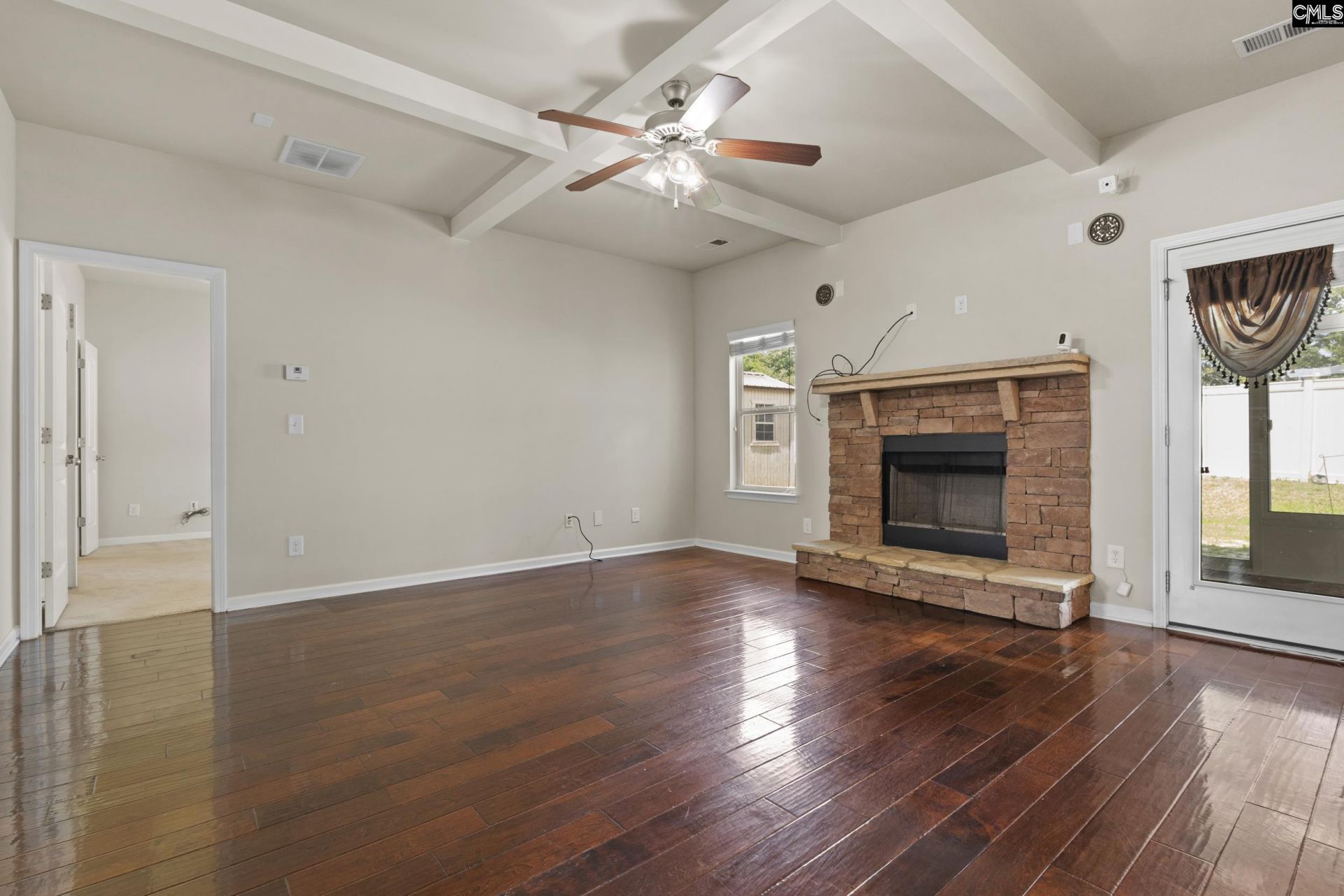 9 Jackson Mills Court  Photo 4