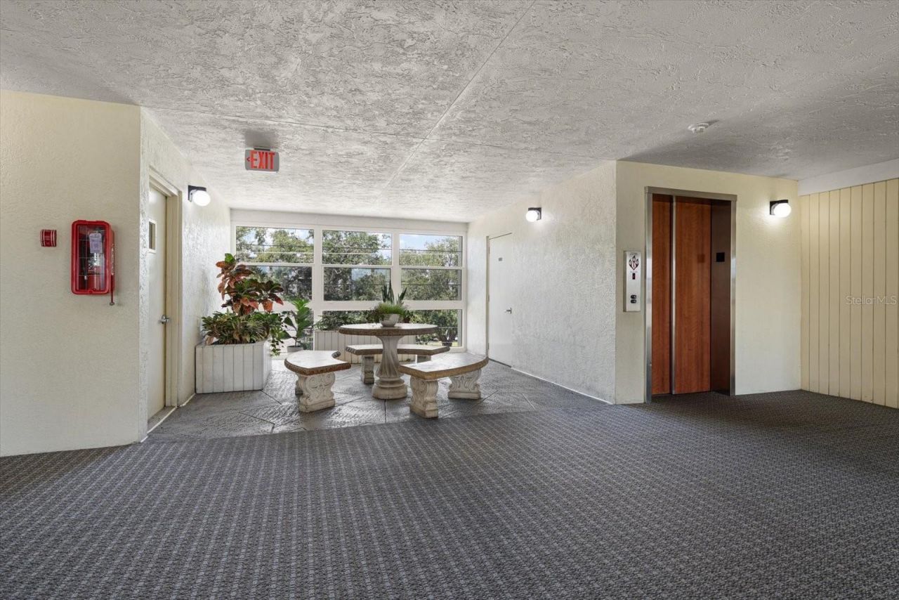 4681 1st Street Ne, Unit 308, Saint Petersburg, FL 33703 Photo