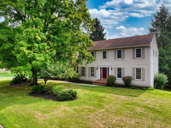670 Carriage Court, Newark, OH 43055