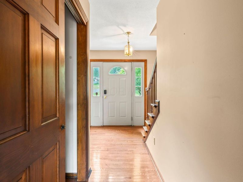 670 Carriage Court, Newark, OH 43055 Photo 9