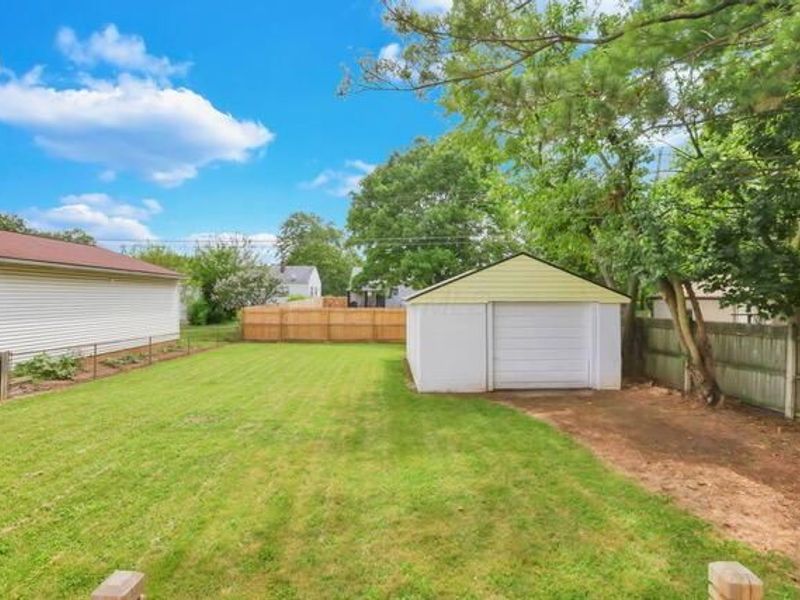 3568 Karl Road, Columbus, OH 43224 Photo 25