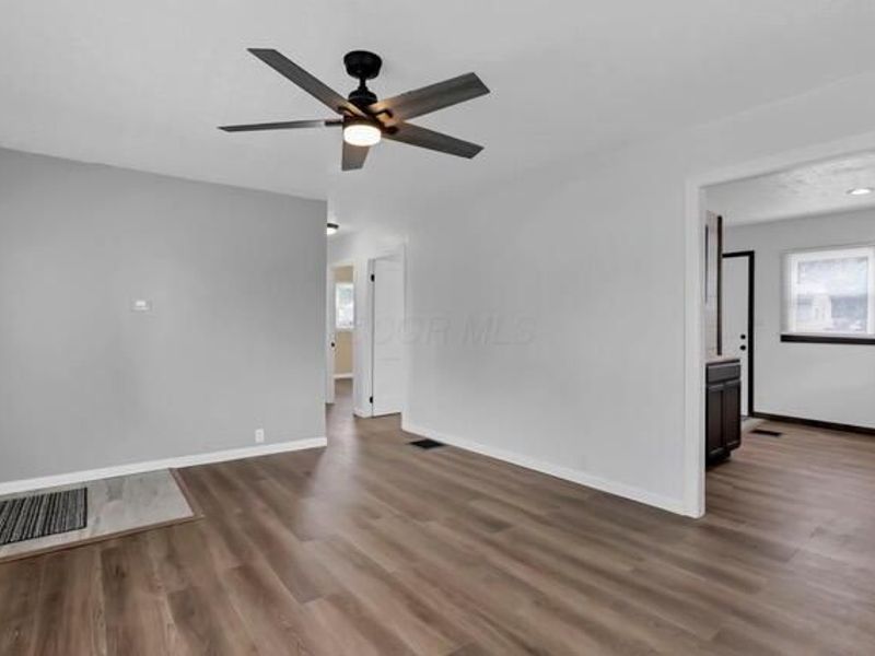 3568 Karl Road, Columbus, OH 43224 Photo 4