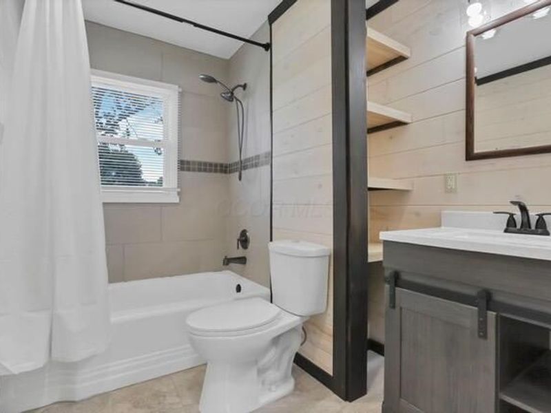 3568 Karl Road, Columbus, OH 43224 Photo 9