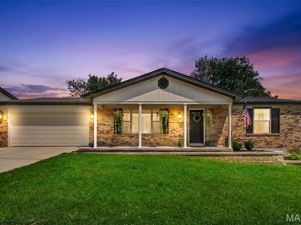 5830 Falcon View Lane, St Louis, MO 63129