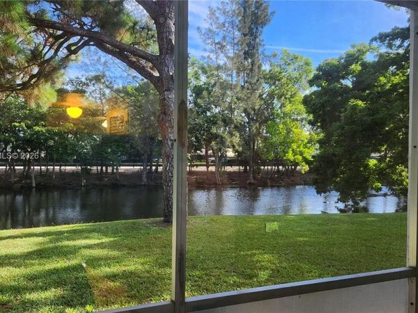 376 Durham L , Deerfield Beach, FL 33442