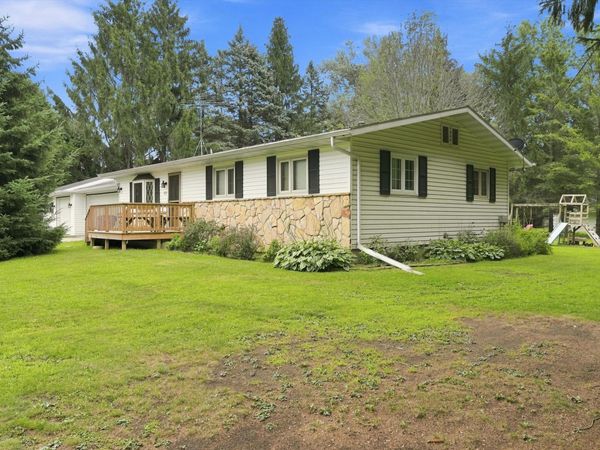 1101 Mallard Ln, Kossuth, WI 54220
