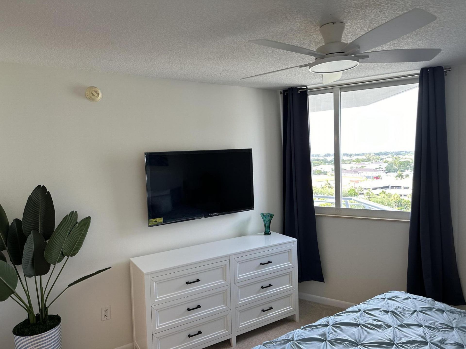 1551 N Flagler Drive, Unit 1106, West Palm Beach, FL 33401 Photo