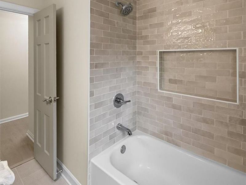 2448 Charney Road, University Heights, OH 44118 Photo 24