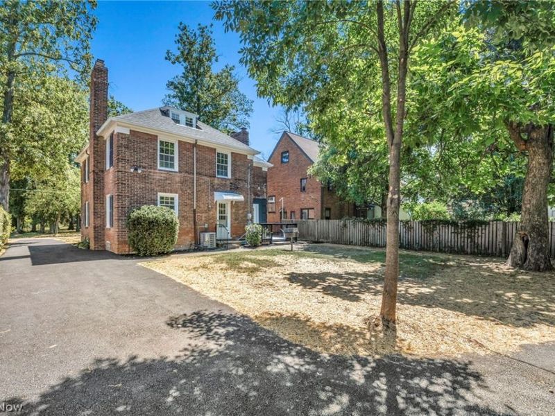 2448 Charney Road, University Heights, OH 44118 Photo 44