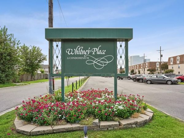 2700 WHITNEY Place, Unit 830, Metairie, LA 70002