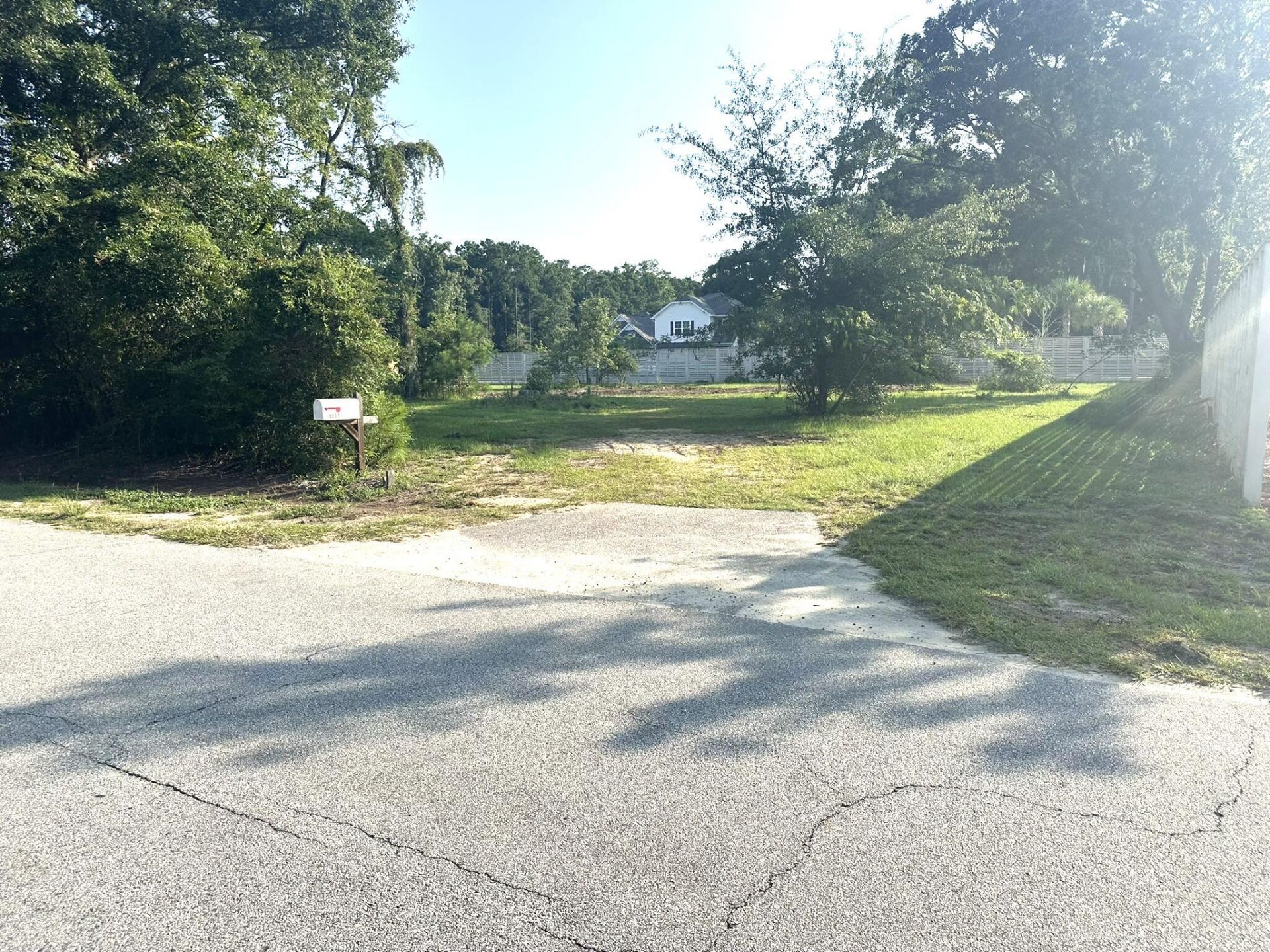 1076 Beehive Road Photo 13