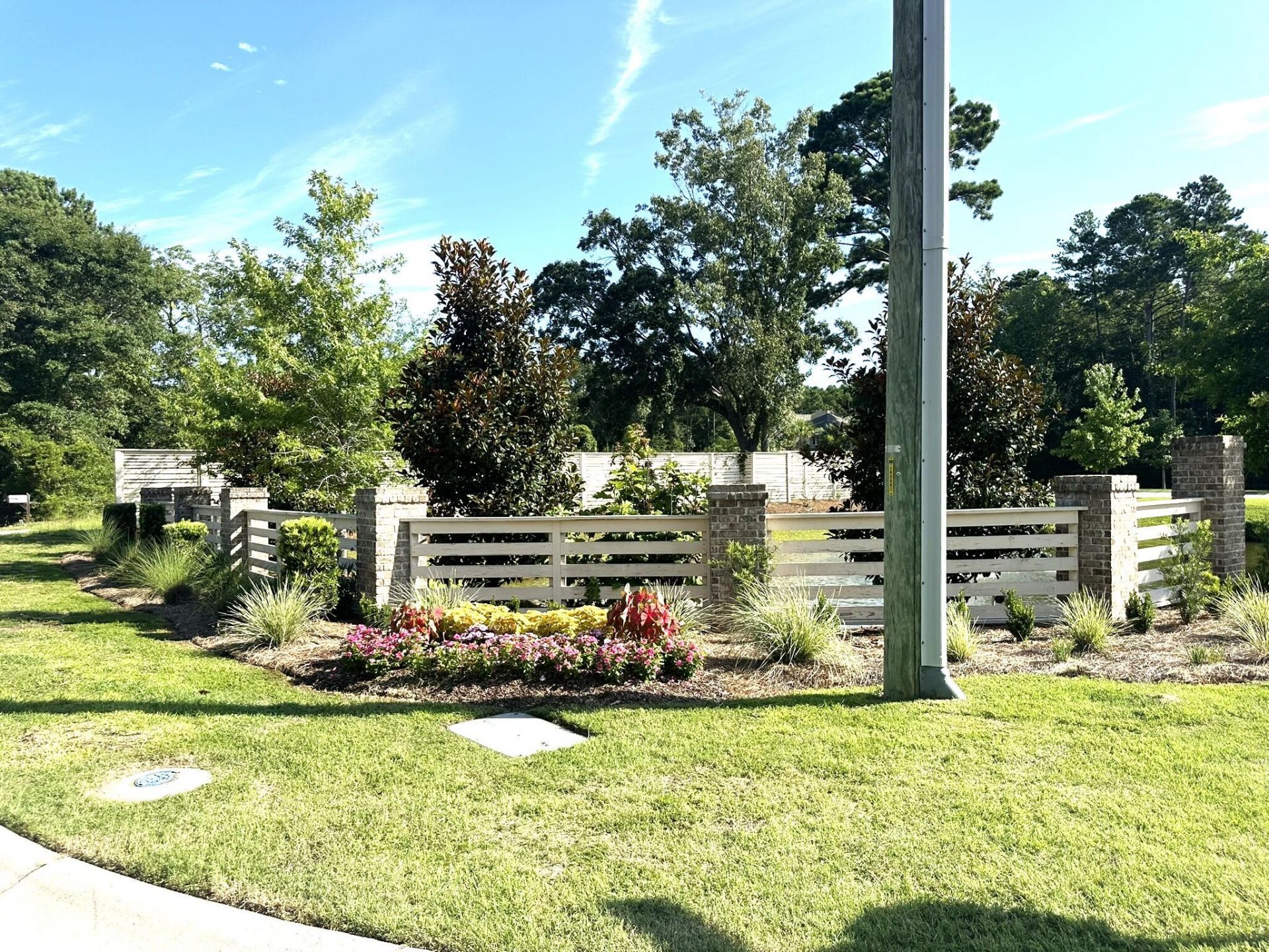 1076 Beehive Road Photo 18