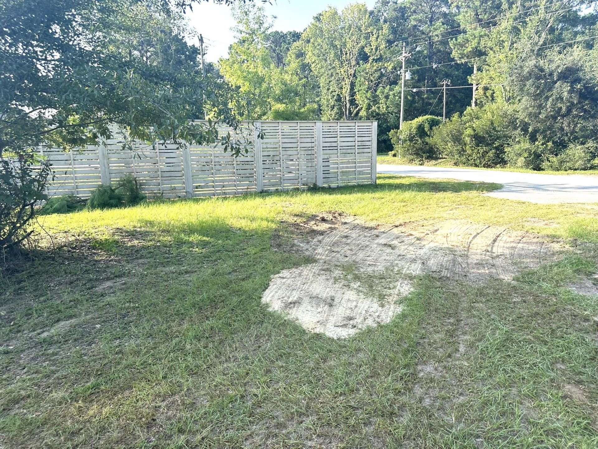 1076 Beehive Road Photo 9