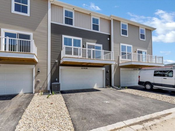 12406 Tinsley Street , Huntley, IL 60142