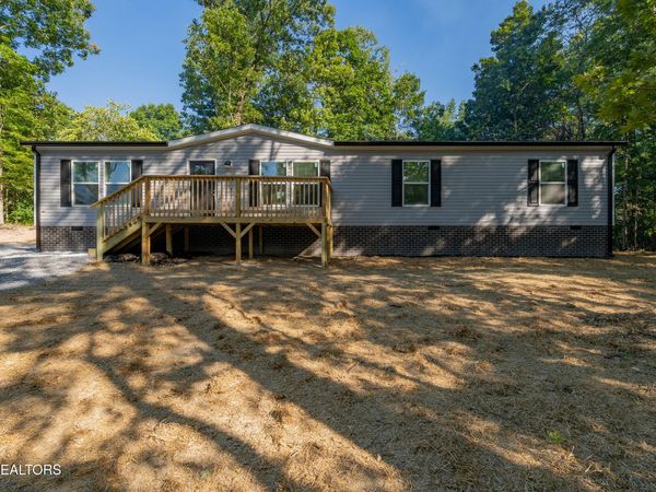725 S Douglas Ave, Rockwood, TN 37854