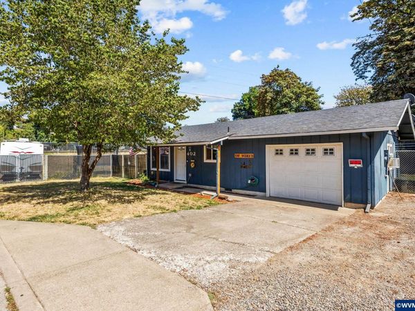 402 SW Ivy Rd, Estacada, OR 97023