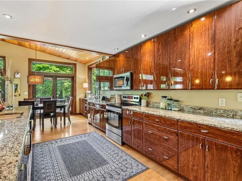 985 S Medina Line Road, Wadsworth, OH 44281 Photo 18