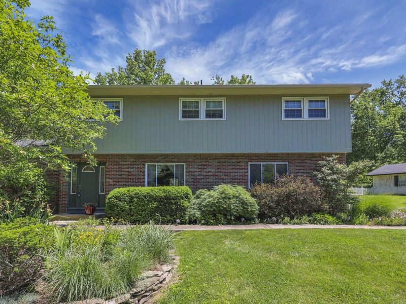 830 Harvest Lane Court , Columbus, OH 43213 Photo 1