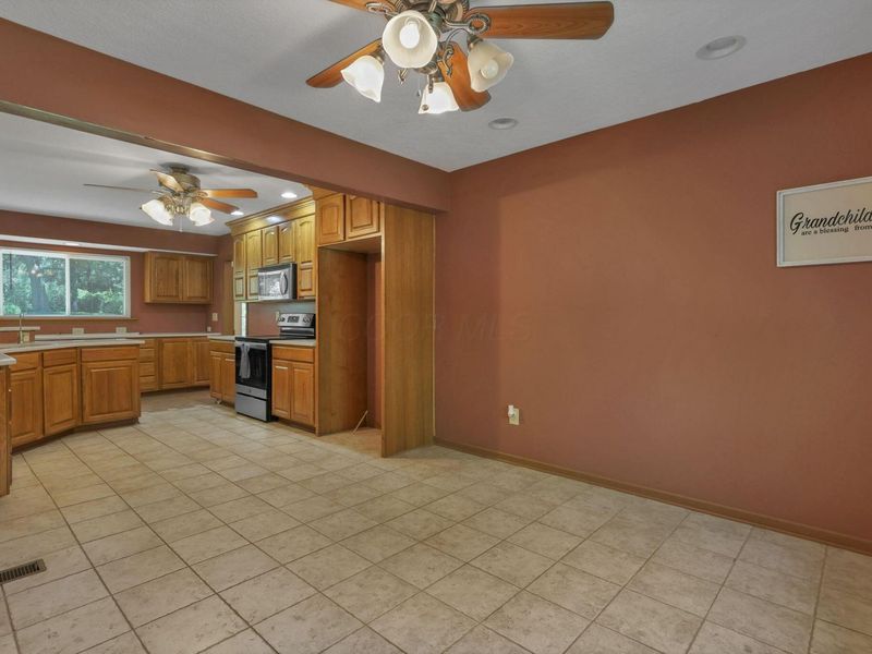 830 Harvest Lane Court , Columbus, OH 43213 Photo 24