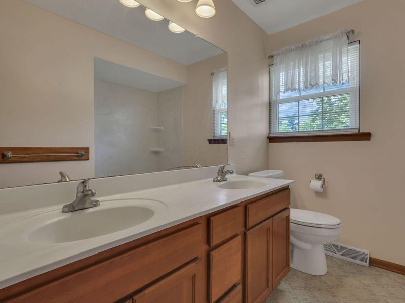 830 Harvest Lane Court , Columbus, OH 43213 Photo 51