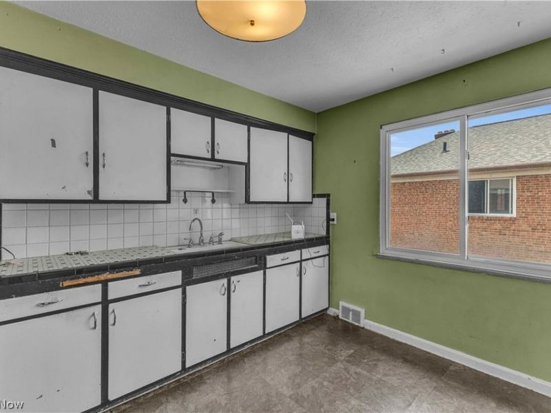 14326 Lakewood Heights Boulevard, Lakewood, OH 44107 Photo 5