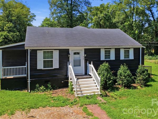 922 Ambassador Street , Charlotte, NC 28208