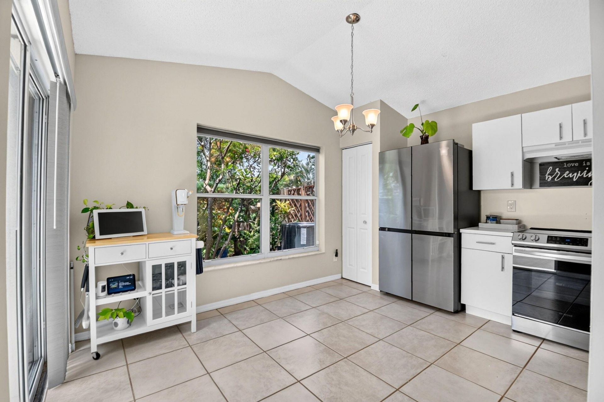 7285 Burgess Drive, Lake Worth, FL 33467 Photo