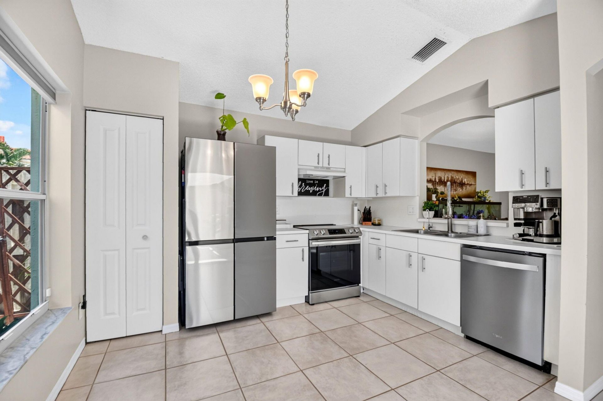 7285 Burgess Drive, Lake Worth, FL 33467 Photo