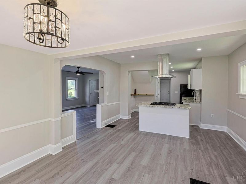692 W Kemper Road, Springdale, OH 45246 Photo 10