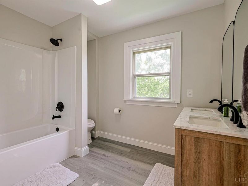 692 W Kemper Road, Springdale, OH 45246 Photo 27