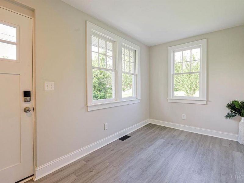 692 W Kemper Road, Springdale, OH 45246 Photo 29