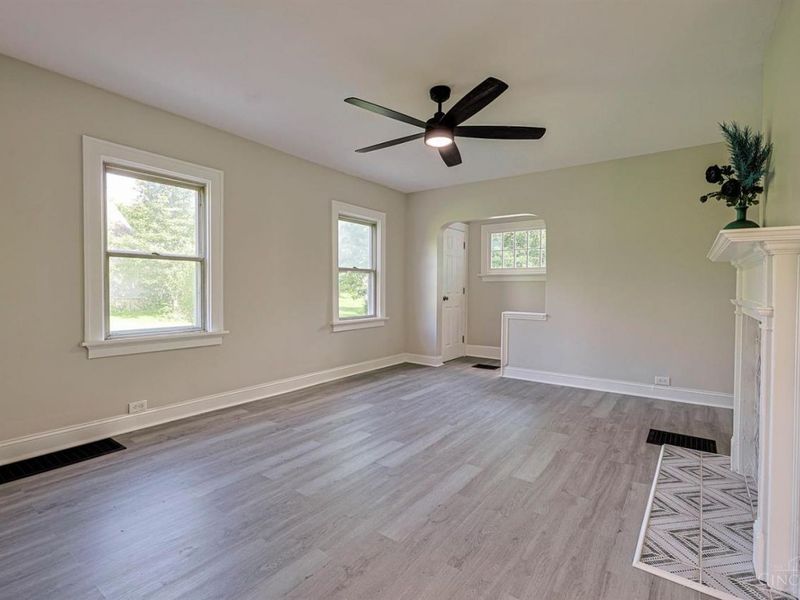 692 W Kemper Road, Springdale, OH 45246 Photo 4