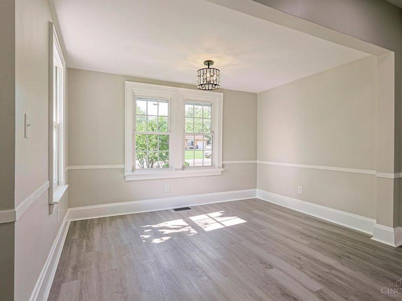692 W Kemper Road, Springdale, OH 45246 Photo 9