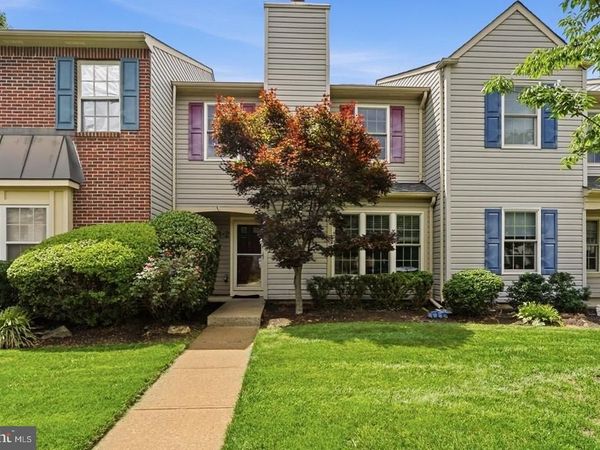 13 2 STUART DRIVE, MANALAPAN, NJ 07726