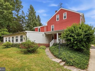 250 NEW STREET, SPRING CITY, PA 19475