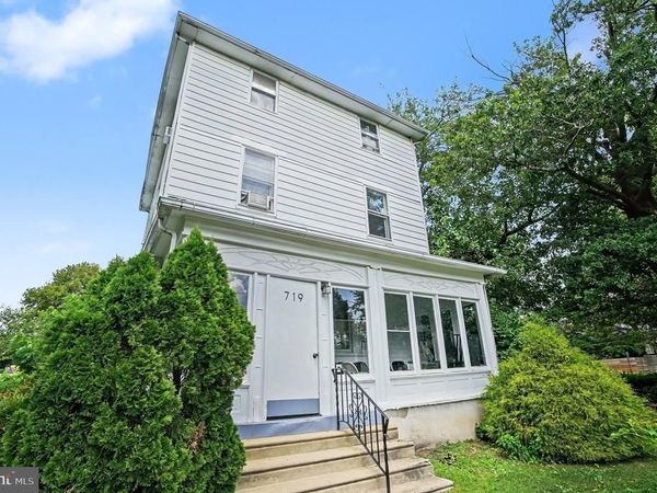 719 PEMBROKE AVENUE, EAST LANSDOWNE, PA 19050