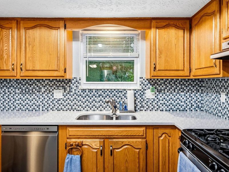 2567 Starford Drive, Dublin, OH 43016 Photo 8