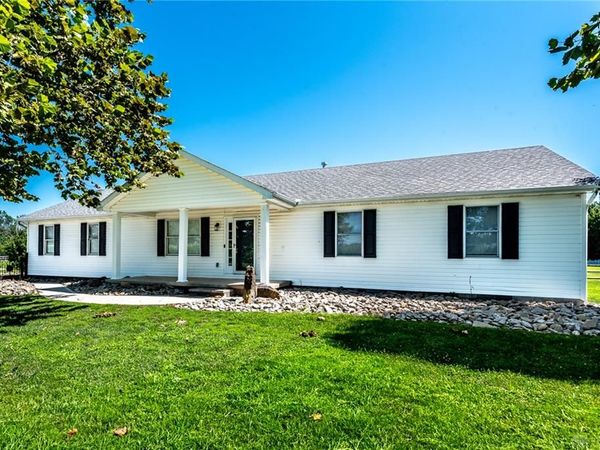 94 Fawn Lane, Blanchester, OH 45107