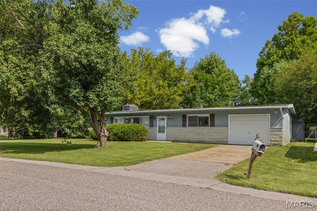 1251 Cove Lane , Unincorporated, MO 63138 Main Photo