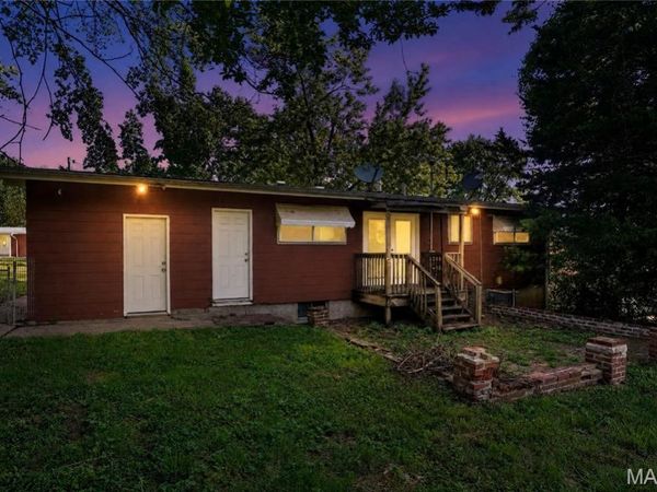 1738 Beecher Drive , St Louis, MO 63136